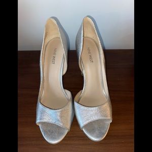 Nine West / Silver / 8.5